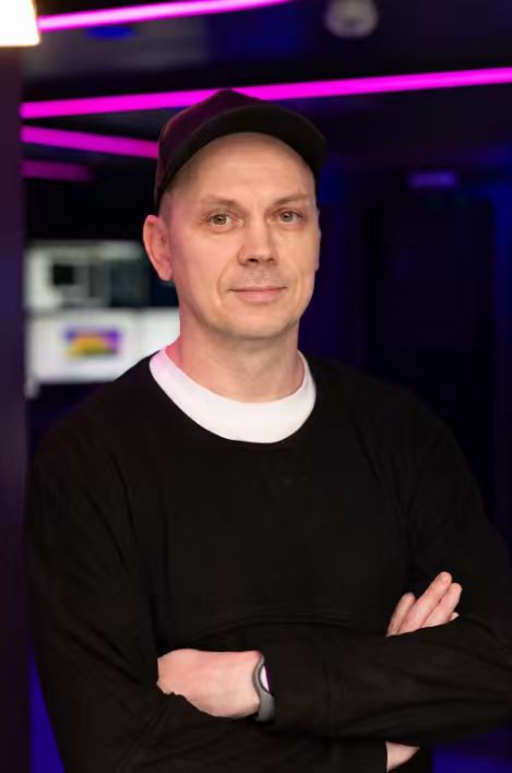 Prof. Leon Krykhtin